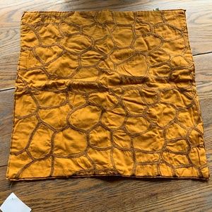 COMPANY C cotton/linen silk zip pillow case 21”/NEW